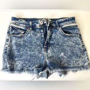 🔥 Toxica High-Waisted Acid Wash Denim Shorts – Distressed Cutoff Size L